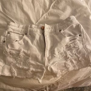 white american eagle shorts
